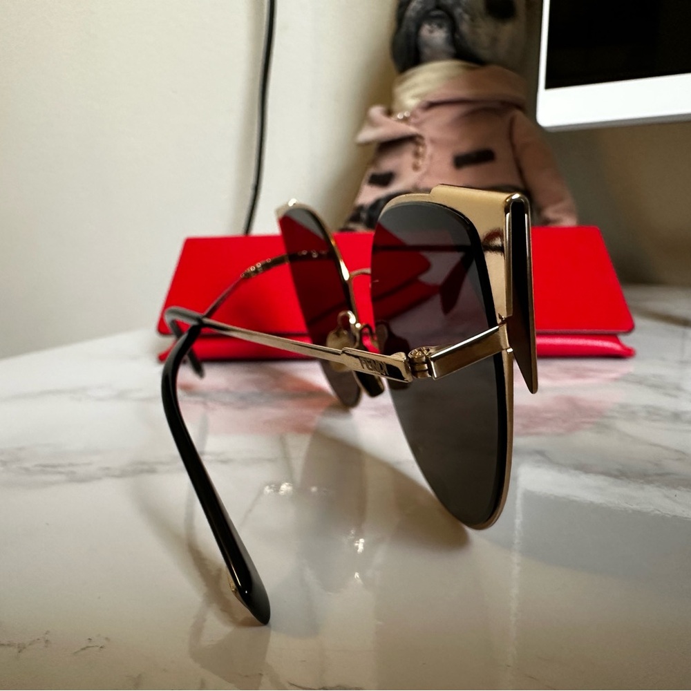 Black and Gold Women's Sunglasses - Picture 4 of 10